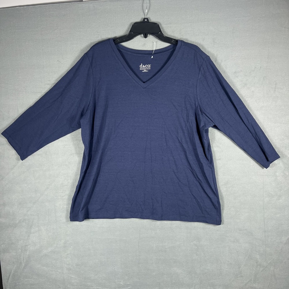 d&co Essentials Women's USXL Navy Blue V-Neck 3/4 Sleeve Knit Top Blouse‎